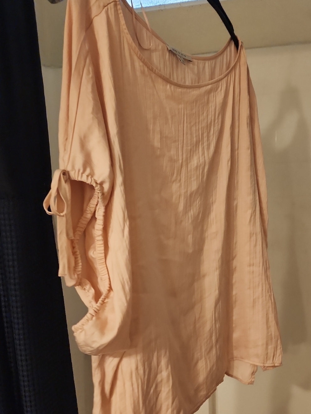 Relaxed Peach Tie-Sleeve Tunic Top